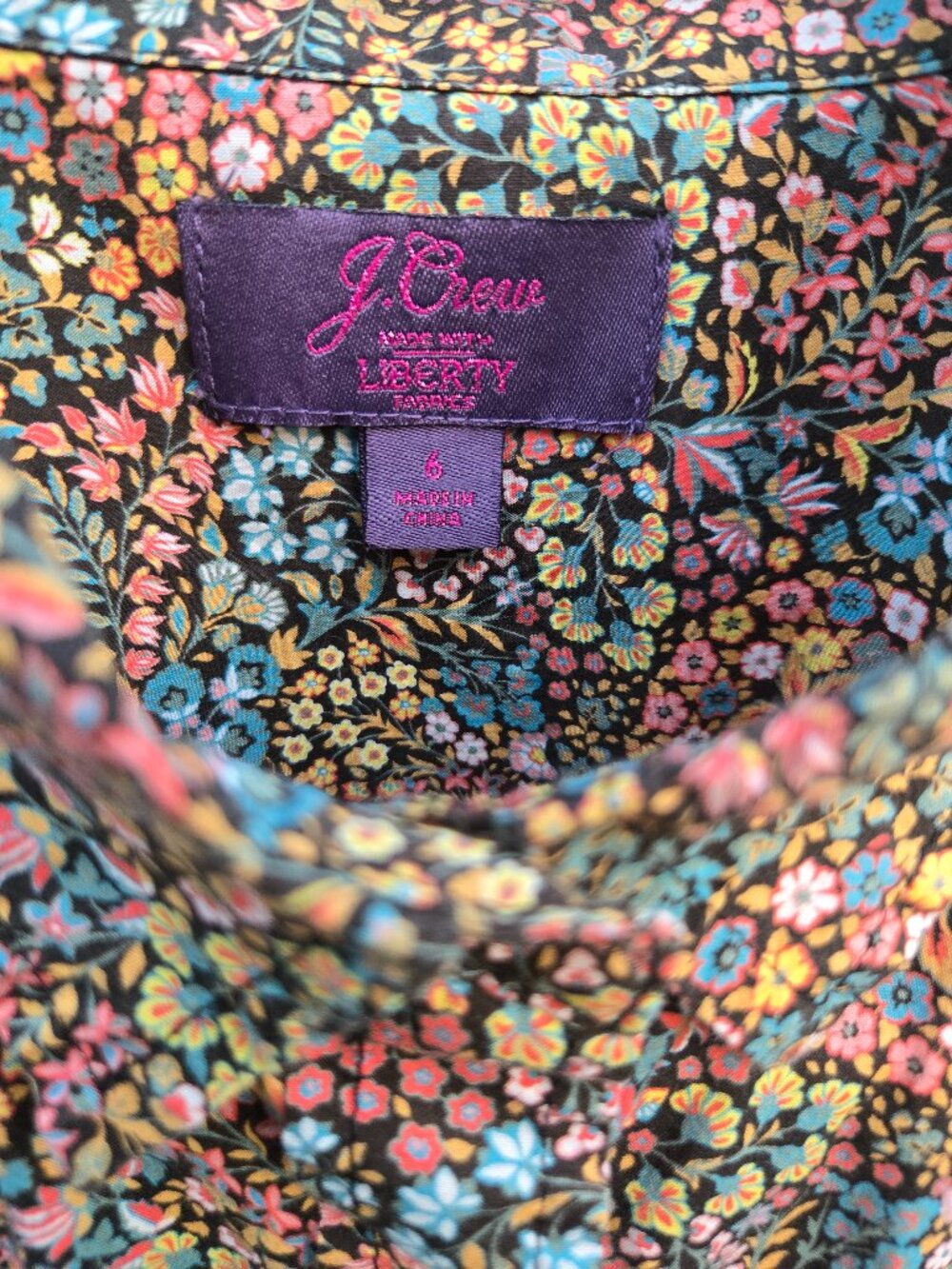 🌸J.CREW Liberty Floral Button Down Top (Size 6)